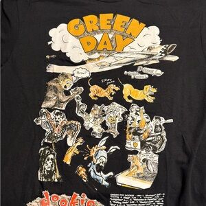 Green Day Graphic T-Shirt